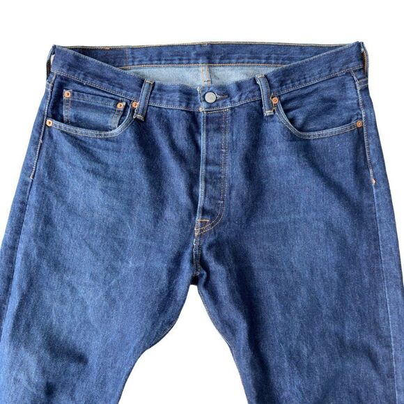 Levi's Strauss & Co 501 Button Fly Straight Leg Medium Wash Jeans Men's 36x30 - Picture 4 of 7
